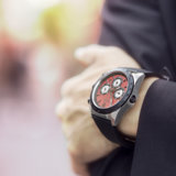 老舗時計ブランドが手掛ける最新のスマートウォッチを紹介【PR】